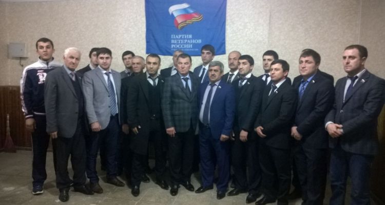 Буйнакские «ветераны России» заявили об отсутствии в их рядах раскола и поддержке в качестве кандидата в главы города Османа Османова.