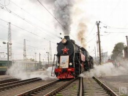 Активисты ПАРТИИ ВЕТЕРАНОВ РОССИИ проехали на «Поезде памяти» от Калининграда до Санкт-Петербурга