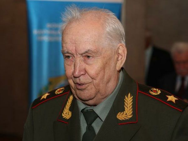 Махмут Гареев: «Важно готовить весь народ к защите Отечества и возродить идею Отечества»