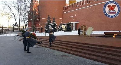 Возложение цветов в День Памяти воинов погибших в вооружённом конфликте. г.Москва, Кремль,  11 декабря. - фото 7