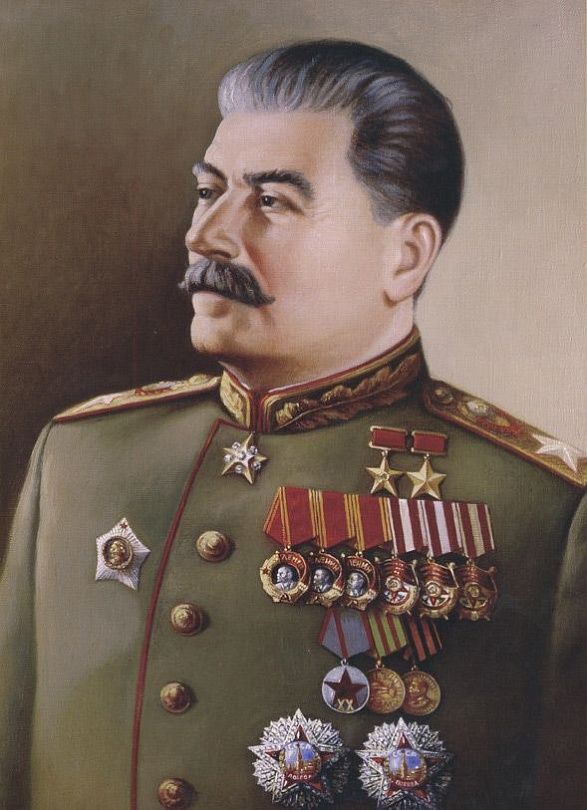 Сталин – защитник земли Русской.